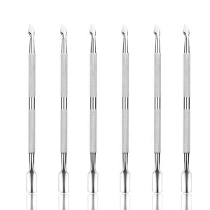 Outil professionnel en acier inoxydable à double extrémité pour nettoyer et racler les cuticules des ongles, pour la manucure, la pédicure, le nail art et les soins en salon - Product Image 1