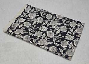 Tissu imprimé au bloc Jaipur Sanganeri, coton fait main, respirant, écologique, pour chemises, robes et sacs pour filles et garçons - Product Image 2