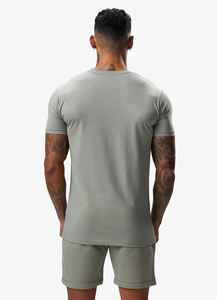 Camiseta de Cuello Redondo para Hombre, Color Gris Claro, 100% Algodón, Tejido Antiarrugas, Corte Regular Informal - Product Image 2