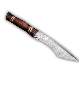 Couteau de camping à lame fixe fait main en acier inoxydable, pointe tombante, bord partiellement dentelé, manche en bois de rose, avec étui en cuir - Product Image 1