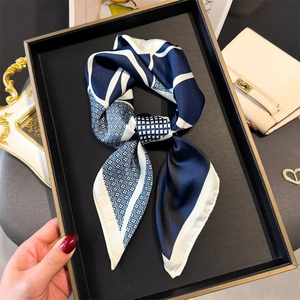 Pañuelo de Diseño de Lujo con Estampado para Mujer, Pañuelos de Seda, Bandana, Hiyab, Pañuelo para el Cuello, Chal, Pañuelo para el Cabello, Foulard, Envoltura para Dama - Product Image 1