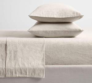 Parure de lit Terraloom en lin moderne lavé 4 pièces pour très grand lit avec housse de couette anti-plis à imprimé numérique, personnalisable pour mariage et usage domestique - Product Image 5