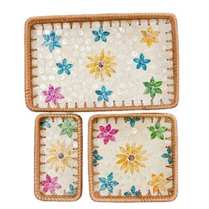 Elegante bandeja de nácar para servir, artesanías naturales para cada ocasión especial - Product Image 2