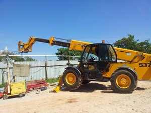 Chariot télescopique JCB 537-135 de qualité supérieure — 13,5 m — 3 700 kg — Chariots élévateurs - Product Image 3