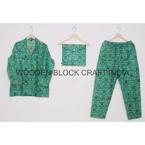 Nouvel ensemble pyjama élégant fait main en coton ultra doux pour femme, motif floral, chemise et pantalon de nuit pour l'été - Product Image 2