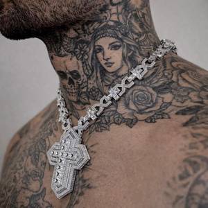 Colgante de cruz con incrustaciones de diamantes, cadena de plata de ley 10K, diamante natural, colgante religioso para hombre, estilo hip-hop - Product Image 1