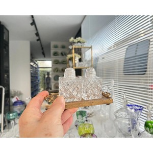Juego de Saleros y Pimenteros de Cristal con Bandeja Dorada de Acero Inoxidable, Utensilios para Hierbas y Especias, Herméticos, Aptos para Alimentos, Ecológicos, Solo Lavado a Mano - Product Image 6