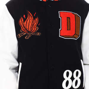 Chaqueta Varsity Personalizada al por Mayor, Chaqueta de Béisbol Varsity de Cuero Personalizada, Fabricación de Chaquetas Letterman con Bordado - Product Image 5