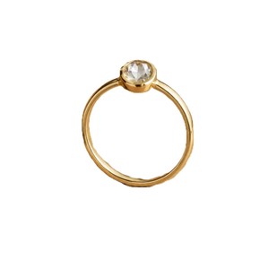 Bague Solitaire Minimaliste en Or Massif 10K 14K 18K Certifiée IGI, Sertie de Moissanite et Diamant de Laboratoire Rond, Vente en Gros pour Anniversaire - Product Image 3