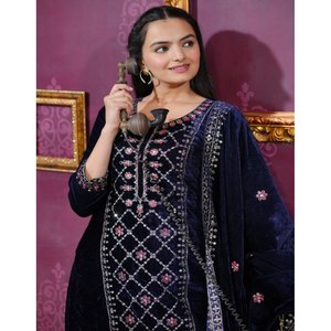Conjunto de traje de fiesta para mujer de diseñador con trabajo bordado en secuencia - Product Image 3