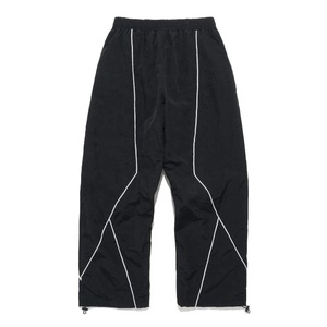 Ensemble de survêtement deux pièces pour homme, style streetwear hiver, imprimé uni, à capuche, réfléchissant, respirant, avec logo personnalisé, 100% nylon - Product Image 4