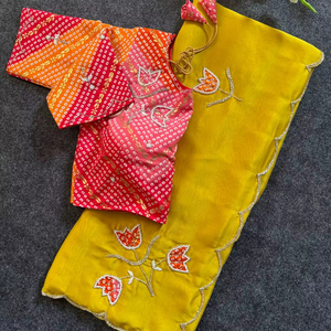 Nouvelle collection festive de sari en soie Rangoli avec broderie florale et bordure fantaisie faite à la main - Product Image 1