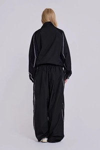 Ensemble coupe-vent imprimé personnalisé pour femme – Veste imperméable et pantalon de survêtement deux pièces, style streetwear, coupe ample, pour la course et les activités sportives - Product Image 3