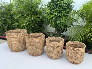 Juego de 4 Cestas Redondas Ecológicas de Jacinto de Agua Natural Trenzado – Almacenamiento Versátil para Macetas y Contenedores de Basura - Product Image 6