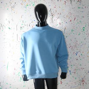 Sweat-shirt à col montant 100% BLEU avec broderie appliquée, col large, URBAN PRODUCTIONS - Product Image 4