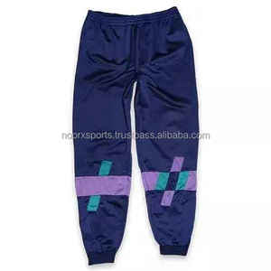 Vente en gros de survêtement coupe-vent décontracté en polyester 100% personnalisé ensemble de jogging pour hommes motif solide pour l'hiver - Product Image 5