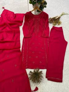 CETTE SAISON, DÉCOUVREZ NOTRE ENSEMBLE DE HAUT ET PANTALON BRODÉS À LA MAIN AVEC DUPATTA - Product Image 4