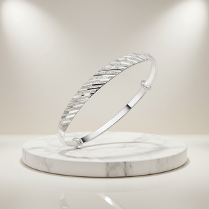 Elegante Brazalete de Plata para Mujer, Uso Diario, Joyería de Moda Tradicional y Regalo Elegante - Product Image 1
