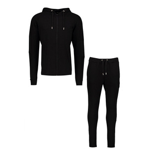 Chándal negro con capucha para hombre, de manga larga, color liso, poliéster y elastano, deportivo, corte regular, para otoño, con bolsillos laterales y cierre de cremallera. - Product Image 1