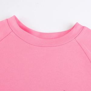 ชุดออกกำลังกายผู้หญิงแบบกำหนดเอง เสื้อสเวตเชิ้ตผ้าฝ้ายออร์แกนิกขนาดใหญ่พิเศษและกางเกงขาสั้นพร้อมฮู้ดคอกลมลำลองสำหรับฤดูใบไม้ผลิ - Product Image 6