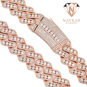 Collar de cadena cubana para hombre y mujer, acabado dorado, cadena de eslabones Miami pesada, joyería hip hop disponible al mejor precio del mercado. - Product Image 4