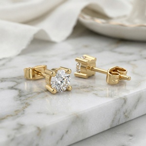 Pendientes de Lujo Certificados de Oro de 14k con 4 Perlas Redondas de 0.15CTW Cultivadas en Laboratorio - Product Image 1