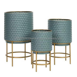 Vente chaude Intérieur Décoratif Gravé Jardinières Feuille De Fer En Métal Élégant Pot De Fleur Avec Support Exclusif De Haute Qualité Jardinières - Product Image 4