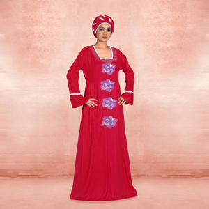 Caftán de Rayón Bordado con Apliques Florales, Detalle Elegante en el Cuello, Mangas Suaves con Vuelo y Silueta Larga hasta el Suelo - Product Image 4