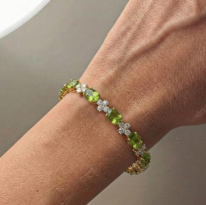 Pulsera de Plata de Ley Chapada en Oro con Peridoto Natural de Corte Ovalado para Mujer, Regalo de Lujo para el Mes de Agosto - Product Image 4