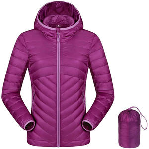 Chaqueta de Plumón de Ganso Larga, Delgada, Brillante, Impermeable y Reversible con Capucha para Mujer de Alta Calidad - Product Image 2