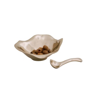 Cuenco decorativo Dryfruits, cuencos para servir de Metal de primera calidad, artesanías de metal hechas a mano, cuenco y plato plateado de aluminio personalizable - Product Image 1
