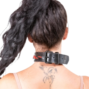 Collar de Cuero Negro con Diseño de Cordón Trenzado Rojo y Negro, Cadena con Eslabones en Forma de Corona, para Fiestas y Eventos - Product Image 4