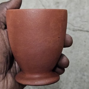 Taza Cilíndrica de Terracota Hecha a Mano con Diseño Tradicional Indio - Apta para Lavavajillas, Ecológica, 300 ml, para Beber Té, Leche Fría - Product Image 5