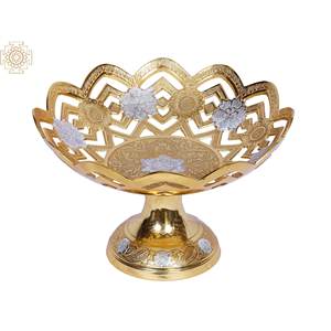 Frutero de latón de 10 pulgadas hecho a mano, artículo creativo de decoración del hogar hecho en La India, artículo de latón hecho a mano novedoso - Product Image 4