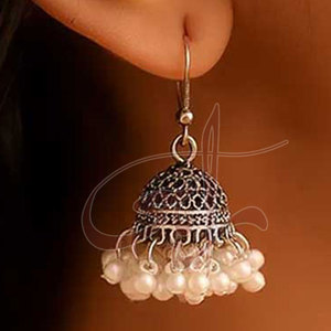 Boucles d'oreilles tendance en acier inoxydable, logo personnalisé, impression couleur, plaqué argent, bijoux de mariage pour femmes de haute qualité, sur mesure - Product Image 4