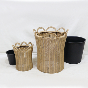 New Design Iron & Plastic Minimalist Hand Carved <b>Hourglass</b> Planter Crown Rim Flower Pot with Removable Plastic Liner - Product Image 5