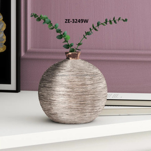 Vase de mariage en fibre végétale écologique chromé sur mesure Zahid Exports India, pot de fleurs artistique martelé, décoration d'intérieur - Product Image 1