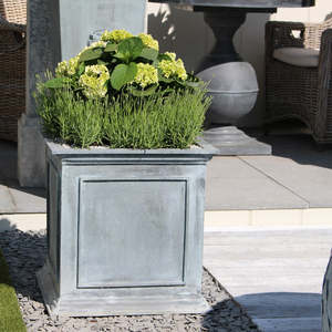High Demanded Pure Metal Heavy Duty Galvanized Handmade Heavy Duty Outdoor Square Planter Set With Zinc Finish - Product Image 1