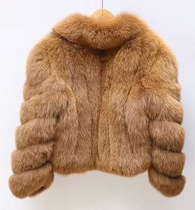Vente en gros - Manteau court d'hiver à capuche en fausse fourrure tendance, veste sans manches en fausse fourrure de renard pour femme - Product Image 5