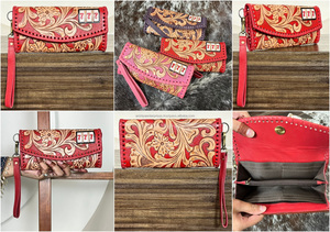Cartera de mano de cuero vacuno de primera calidad, lista para enviar, con grabado floral hecho a mano y diseño de máquina tragamonedas 777. - Product Image 3