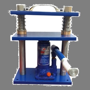 Prensa hidráulica de alta calidad de 2 y 4 varillas para la fabricación de joyería, venta al por mayor al precio más bajo, el mejor producto para la creación de joyas. - Product Image 4