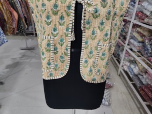 Veste bomber courte à manches courtes en coton matelassé à imprimé rayures de tigre et fleurs, réversible et respirante, pour femme, cadeau pour elle - Product Image 5