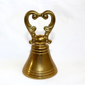 Cloche en aluminium de Noël de qualité supérieure, motif cœur avec texture d'arbre, la plus vendue - Product Image 3