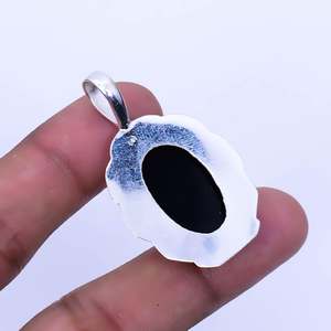 จี้โอปอลไฟร์ออสเตรเลียแบบสามเม็ด เงินแท้ 925 ทำมือ สไตล์โบโฮ เครื่องประดับโอปอลธรรมชาติ สร้อยคอสำหรับผู้หญิง - Product Image 2