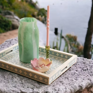 Plateau de service en bois avec incrustation d'os, motif floral moderne, fait main, plateau décoratif en os incrusté, par PERFECT ENTERPRISES - Product Image 1