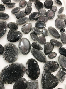 Cabujón de piedra solar negra de calidad Natural 100%, piedra curativa para decoración para pulir a mano, venta a granel, joyería hecha a mano - Product Image 3