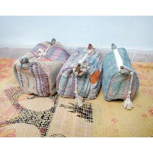 Ensemble de trois trousses à cosmétiques en coton imprimé à la main style Kantha indien, étui à accessoires, sac de voyage pour femme, Kantha fait main - Product Image 2