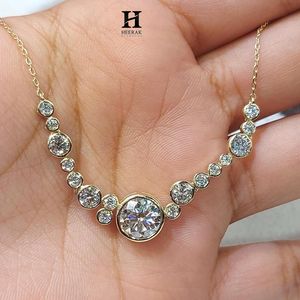 Collier élégant en or 14 carats avec diamants sertis en grappe, bijoux fins minimalistes - Product Image 6