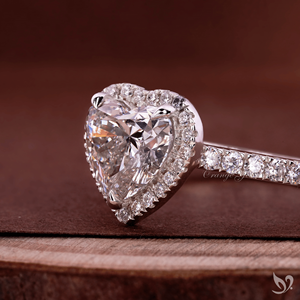 Anillo de Diamantes con Halo en Forma de Corazón de 2 Quilates, Piedra Central Cultivada en Laboratorio, Banda Pavé Brillante, Oro Blanco - Product Image 2