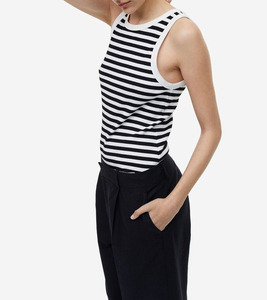 Camiseta sin mangas premium para mujer, de spandex/algodón, cuello redondo, transpirable, de secado rápido, para fitness, entrenamiento, correr, yoga, gimnasio, ropa deportiva, personalizable. - Product Image 2